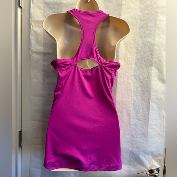 Adidas Pink workout Sleeveless Tank Top SzM. V10 - Picture 3 of 10